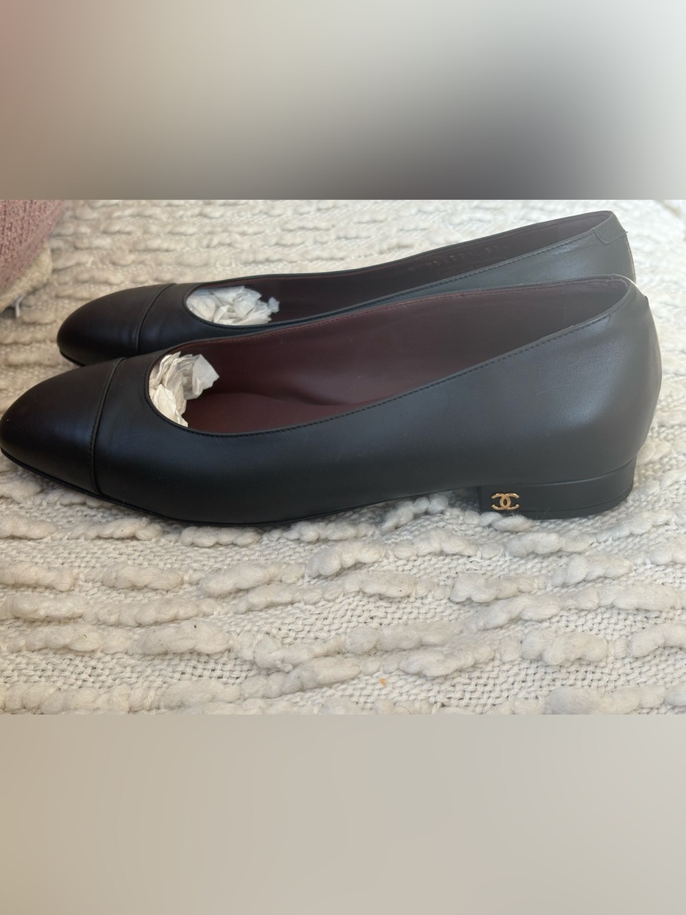 CHANEL Black Leather Ballet Flats with Gold CC Heel Accent